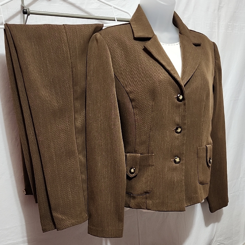 EUC 6P Prophecy, Warm Brown Tailored Blazer and Pants